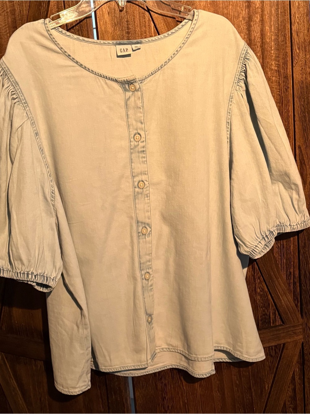 GAP Blue Chambray Button-Front Puff Sleeve Shirt; XXL